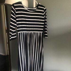 Long dress with pockets